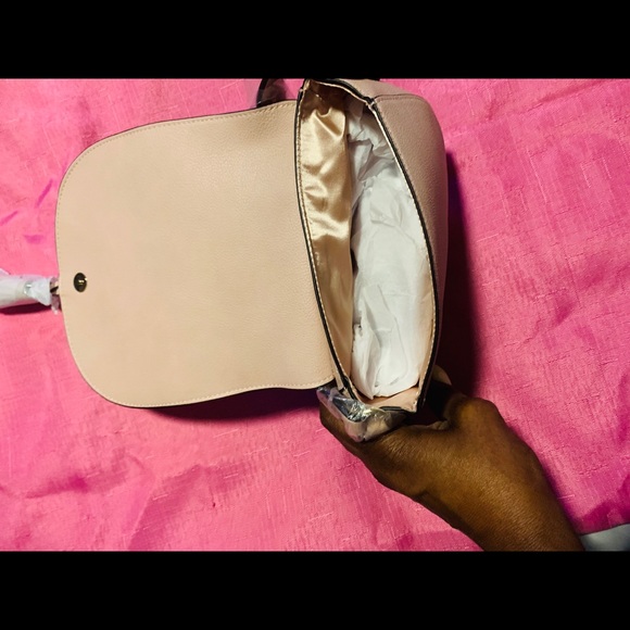 COPY - Brand New**Victoria Secrets Crossbody💗💗 - Picture 4 of 5